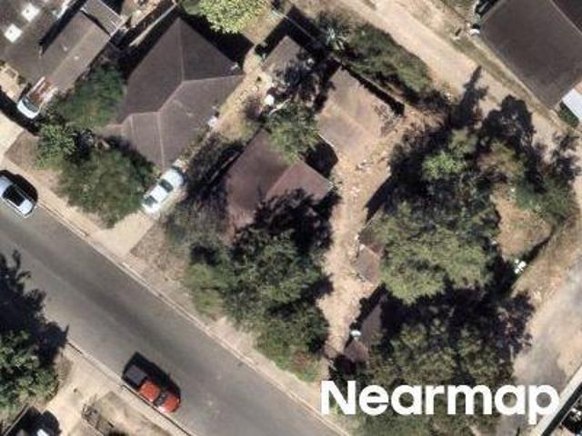 E Harrison St