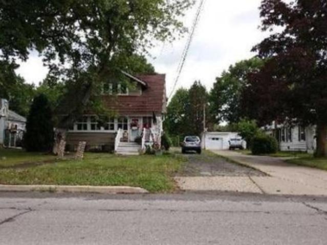 E Herrick Ave