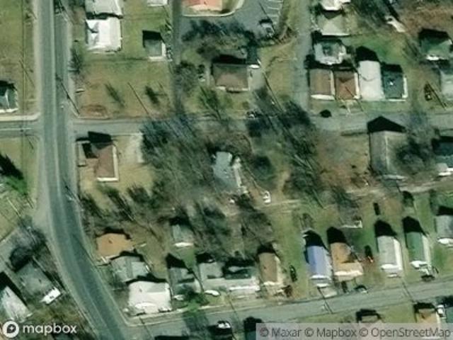 E Hickory St