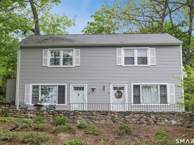 E Hills Dr Unit,new Canaan, Condo For Sale