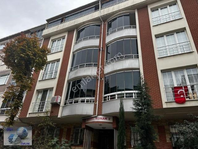 Çeşit Emlak Akıncılar Mah De 2009 Yapımı Yeni Bina Da 3+1 Daire