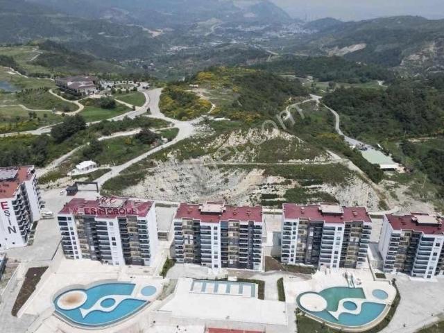 Eşin Golf Resortta Full Deniz Manzaralı Kiralık Eşyalı 2+1