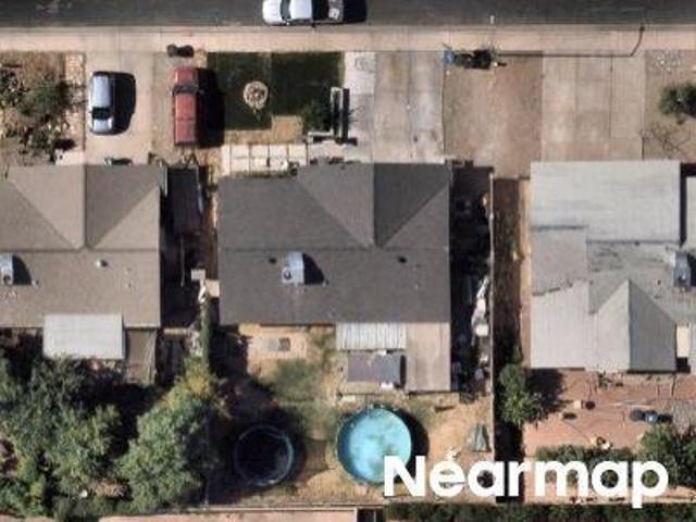 E Juanita Ave