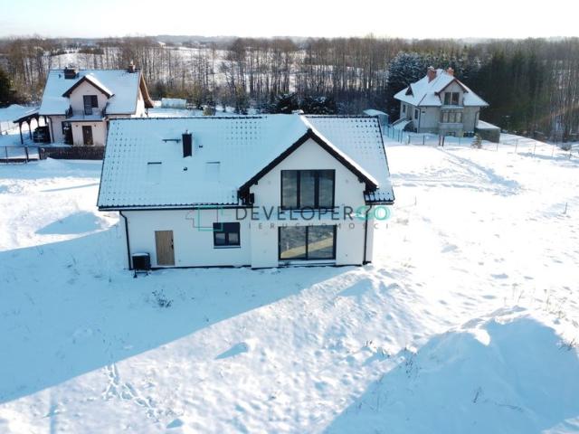 Nowoczesny dom 141 m² z 5 sypialniami i garażem