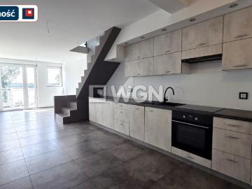 Dwupoziomowy apartament z tarasem i widokiem na jezioro