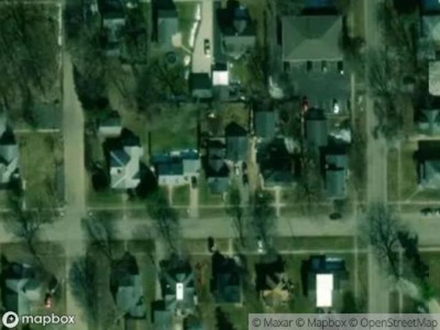 E Lincoln St