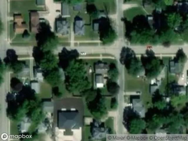 E Livingston St