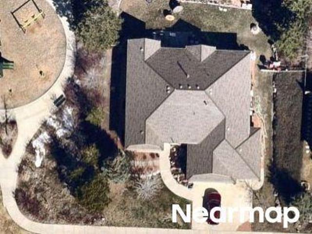 E Lone Oak Dr