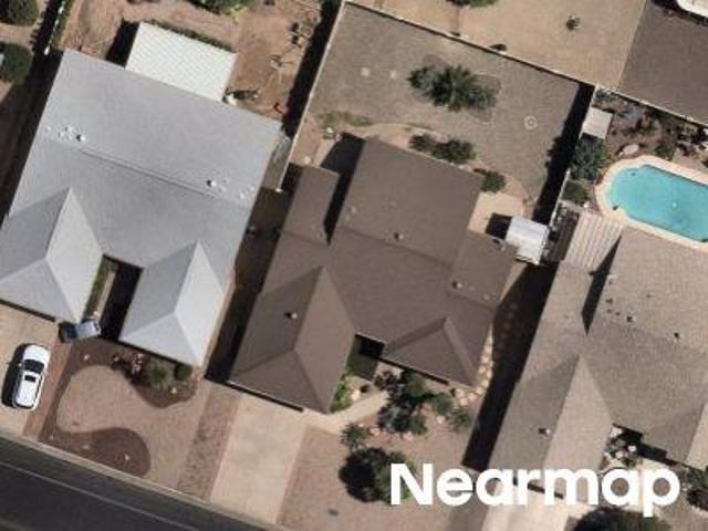 E Pueblo Ave