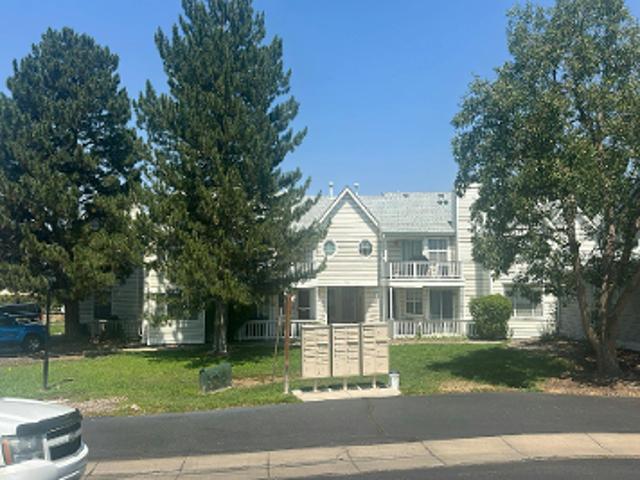 E Pacific Cir, E