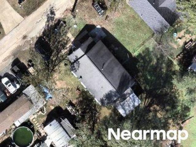 E Phillips St