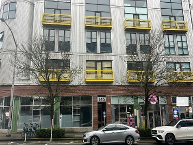 E Pike St Apt 402
