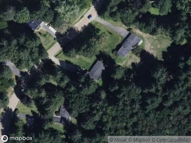 E Pineview Dr