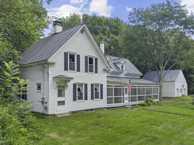 E Pond Rd, Smithfield, Home For Sale