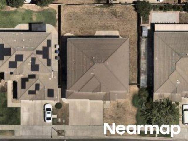 E Redlands Ave