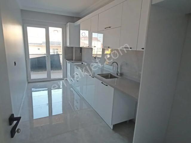 Eşref Bitlis Bulvarında Lüx Sıfır 2+1 Satılık Daire
