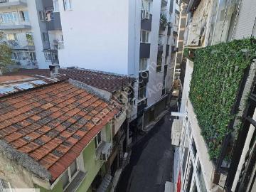Eşrefpaşa Atilla Mahallesi Kapalı Mutfak 2+1 Satılık Daire