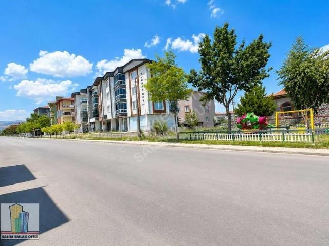 Eşrefpaşa Mah.taşocakları Caddesi Üzeri Güney Cephe Ara Kat 3+1