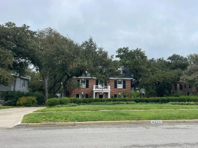 E Rosewood Ave