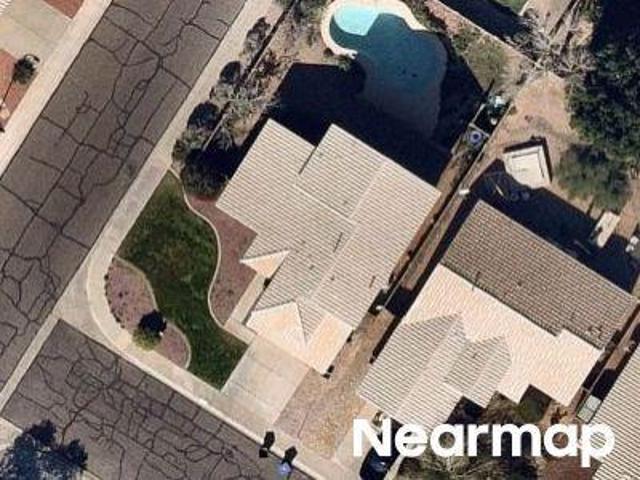 E Summerhaven Dr