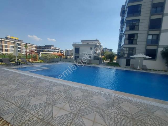 Eşsiz Manzara, Havuzlu Site'de 2+1 Satılık Daire