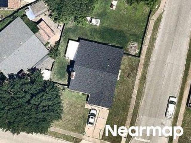 E Springdale Ln