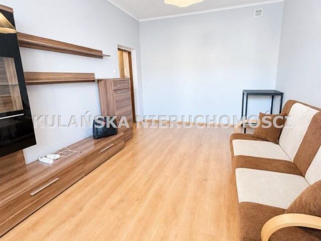 E, Tychy