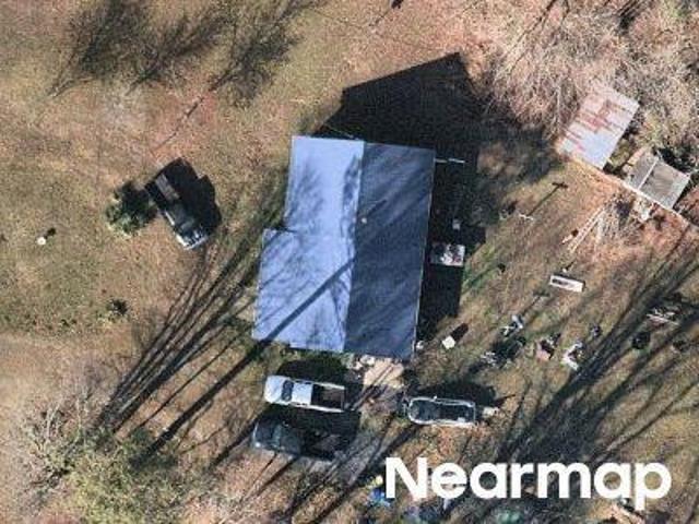 E Trap Pond Rd