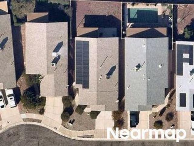 E Weyburn Dr