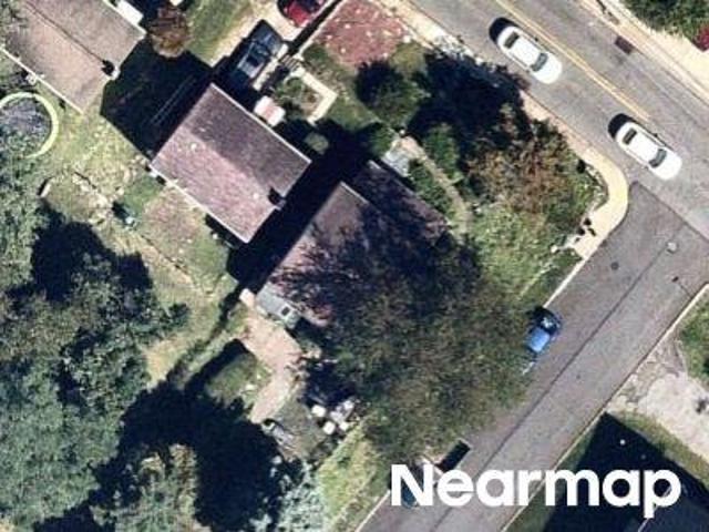 E Willock Rd