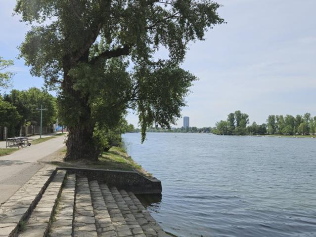 E X K L U S I V Grundstück Eigengrund in begehrter Siedlungslage an der Alten Donau RARE OPPORTUNITY Freehold Plot Old Danube Area