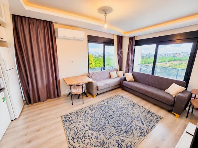 Eşyalı 1+1 / Doğalgazlı / Havuzlu Sitede / Yeniköy