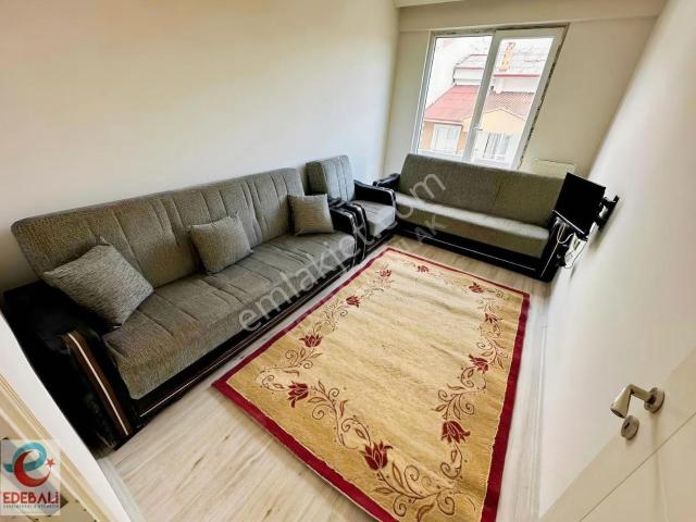 Eşyalı 1+1 Merkezde Dolmuş Güzergahında Kiralık Daire