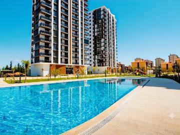 Eşyalı 2+1 Ayrı Mutfaklı / Lüks Sitede / Döşemealtı