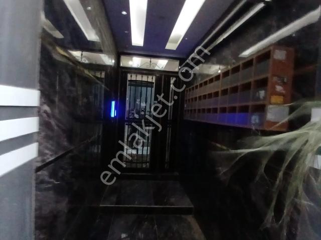 Eşyalı Kiralık Daire Ara Kat Doğalgazlı