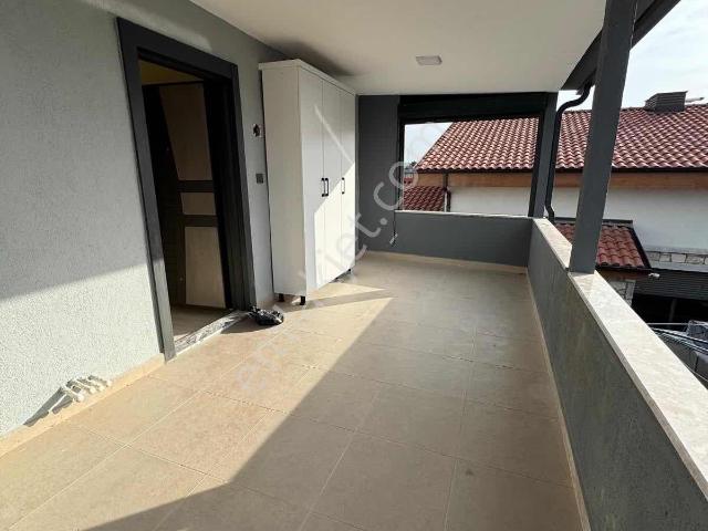 Eşyasız Ferah Geniş Balkonlu! Kuşçular 2+1 Kiralık Daire