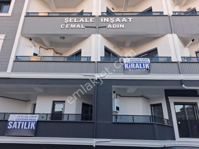 Eşyasız Kiralık Ara Kat Sıfır Geniş Çift Balkonlu Koridorlu 1+1