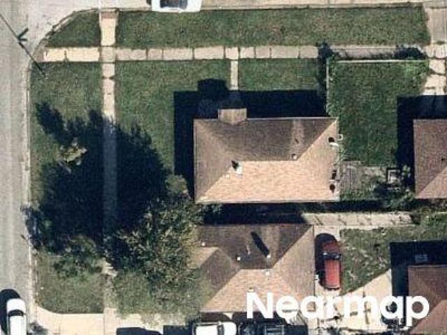 E 153rd Ct
