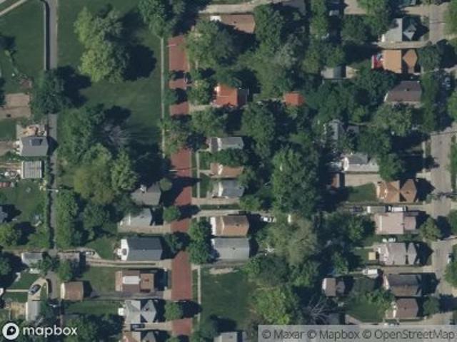 E 157th St