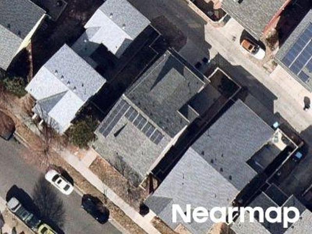 E 105th Ave
