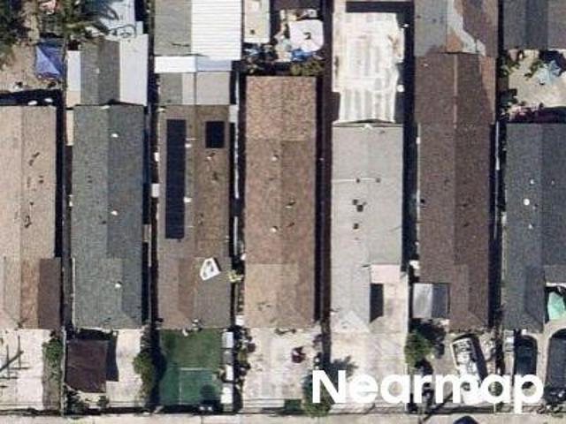 E 109th St