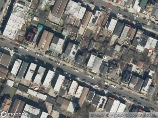 E 219th St