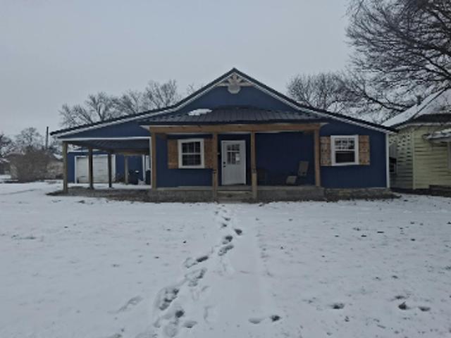 E 2nd Ave