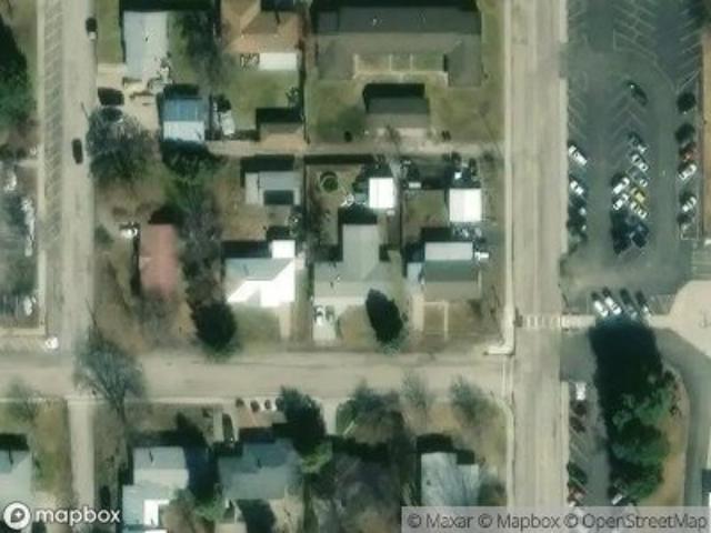 E 3rd St