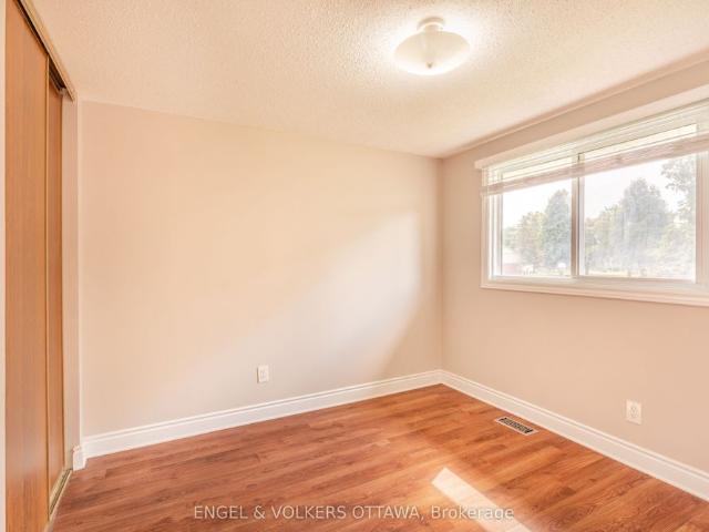 E 451 Moodie Drive, Ottawa