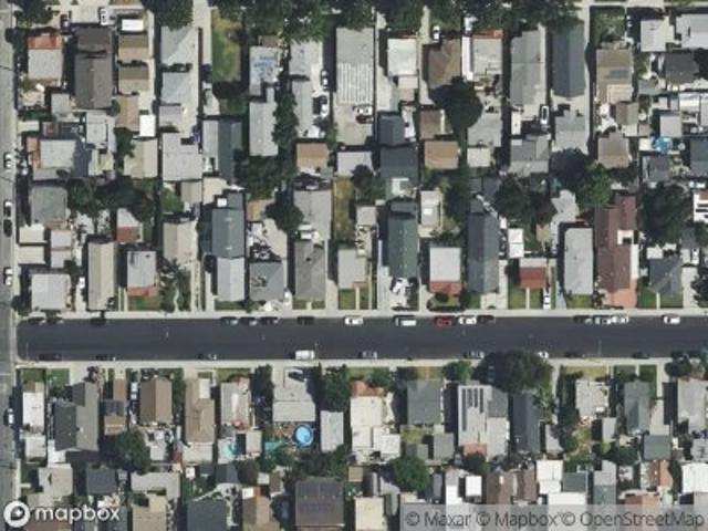 E 53rd St