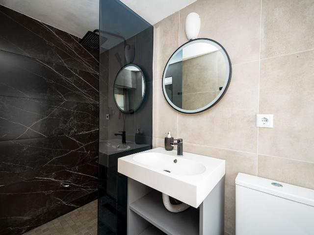 EC Apartments: Royal Suite | Kitchen | 4 Guests