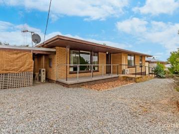 Eco Friendly Coastal Haven with Established Garden Sanctuary