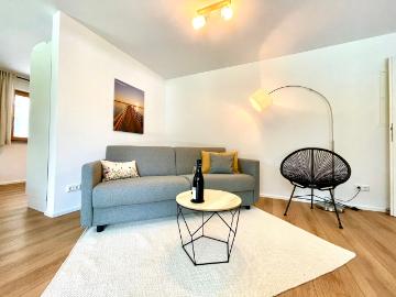 Eco friendly & stylish at the lake: Box spring bed / garden / terrace / Netflix / Highspeed WIFI