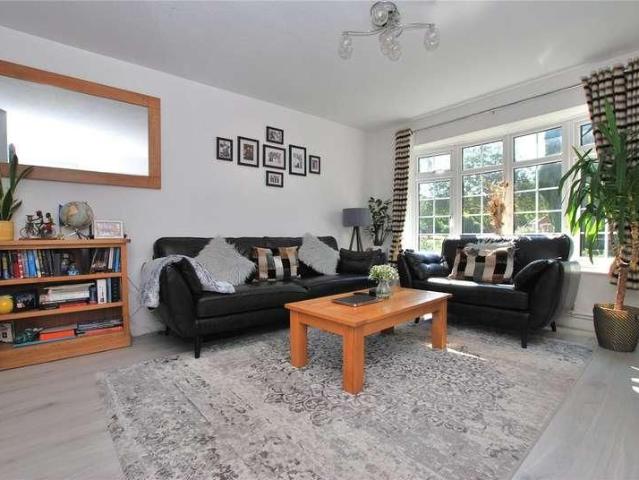 Ecob Close, Guildford, Surrey, GU3